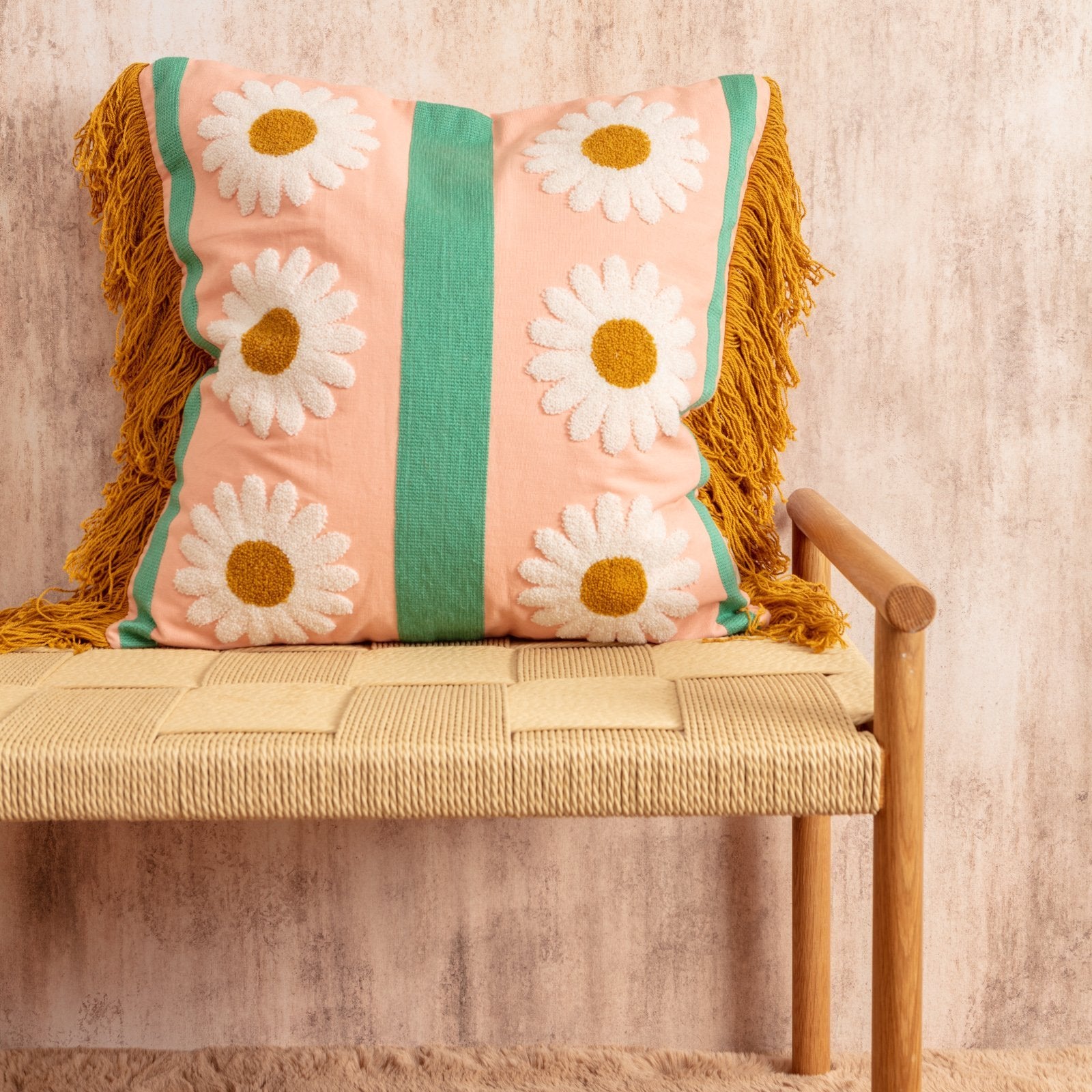 DAISY CHAIN CUSHION - Peachy Parrot